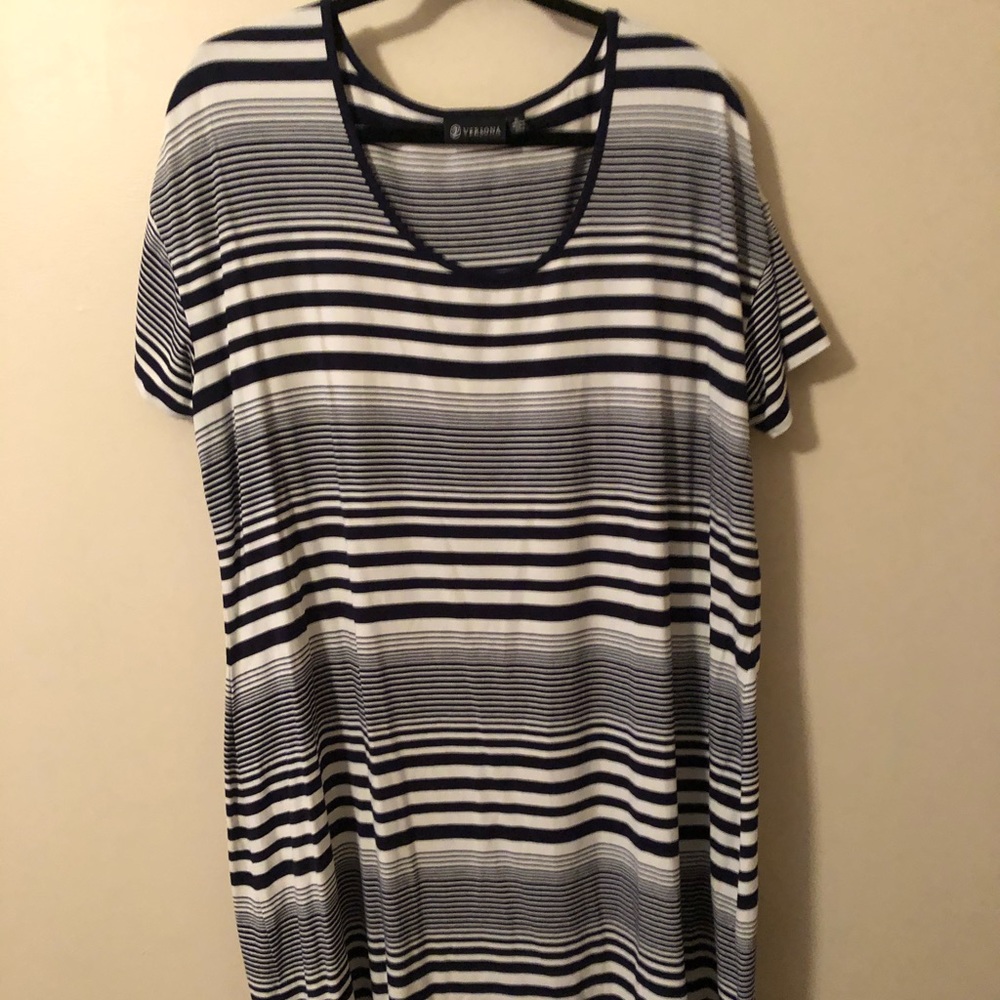 Versona striped dress XL